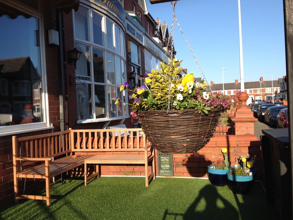 The Penrhyn Hotel Blackpool Exterior photo